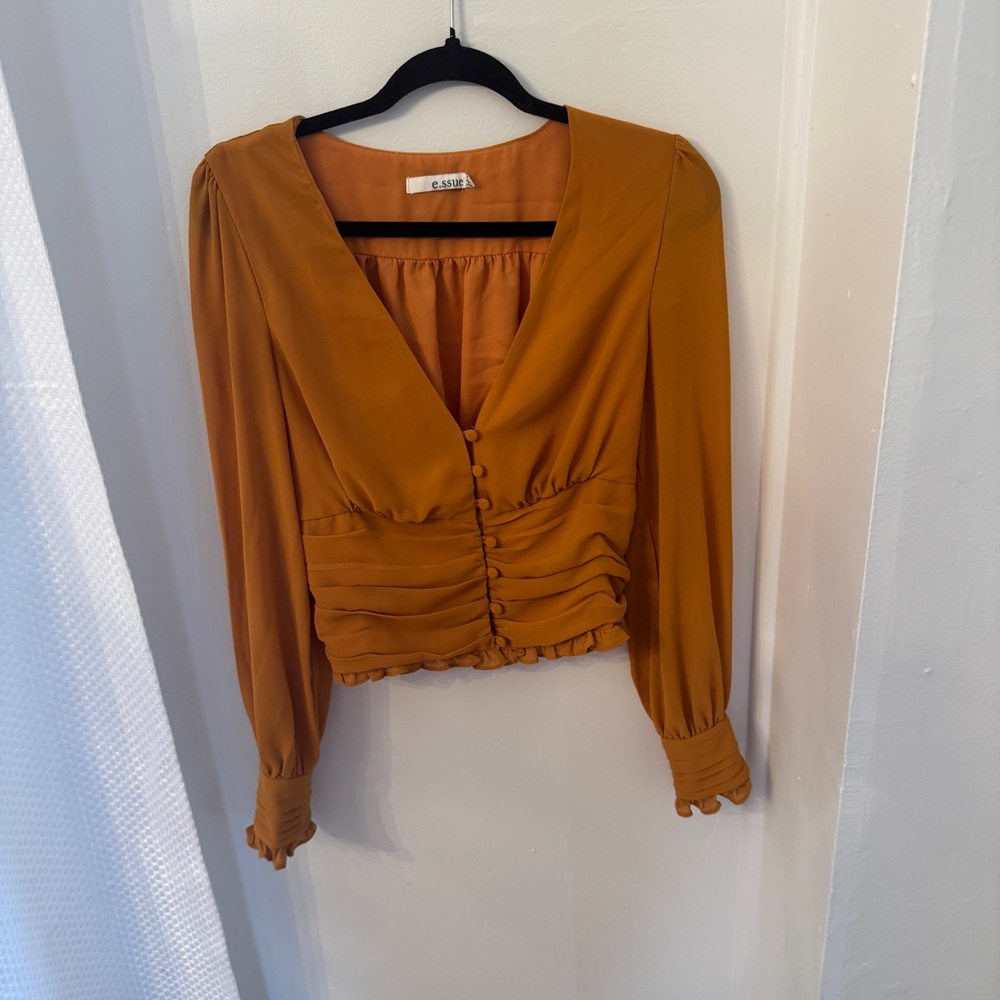 Volume sleeve blouse